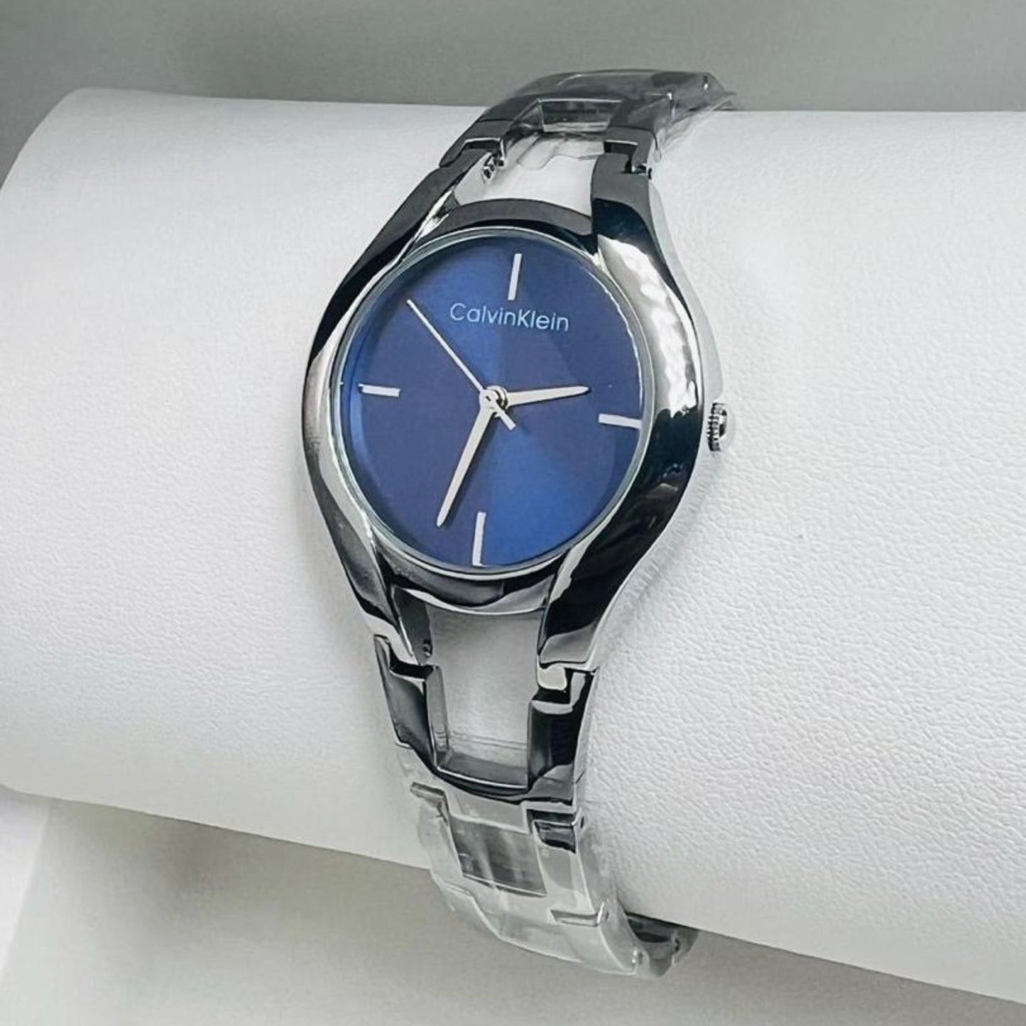 Calvin Klein Minimal