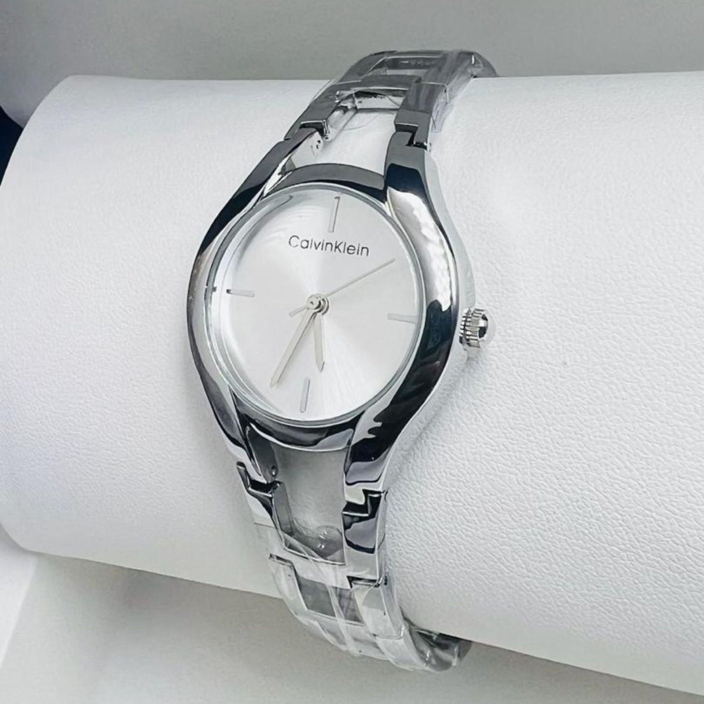 Calvin Klein Minimal