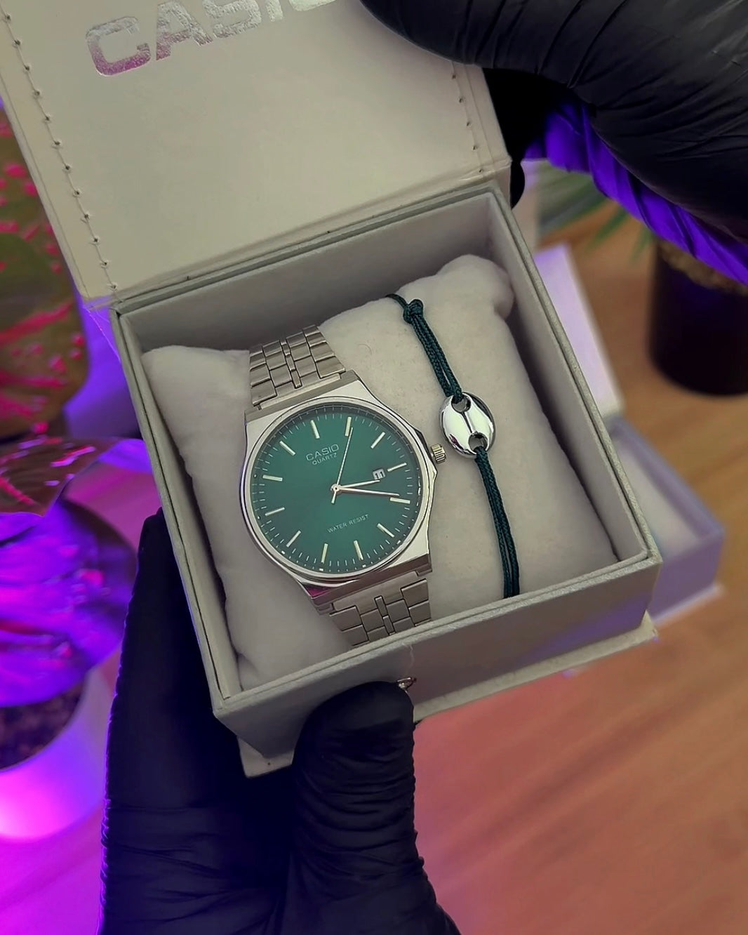 Montre casio avec bracelet résistant à l’eau C2