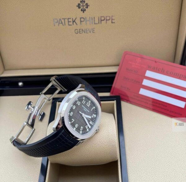 PATEK PHILIPPE AQUANAUT AUTOMATIQUE 6637